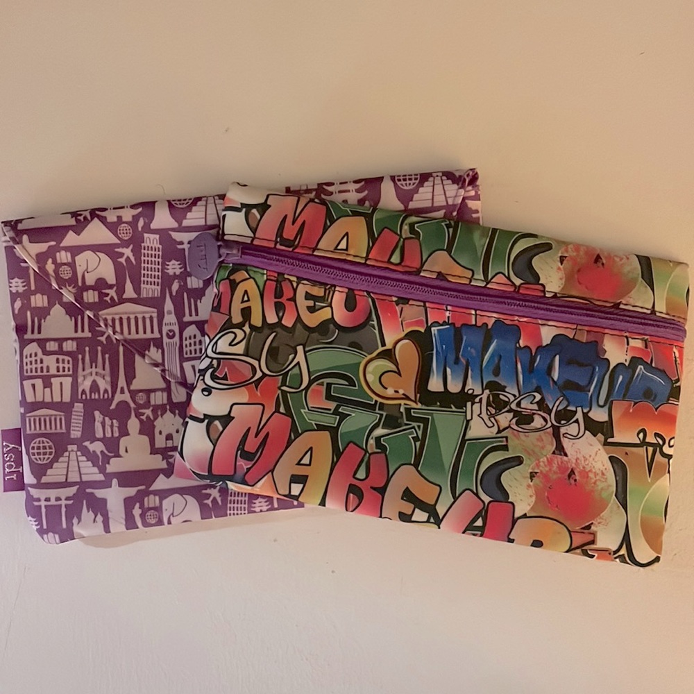 2 super fun make-up bags - excellent condition!